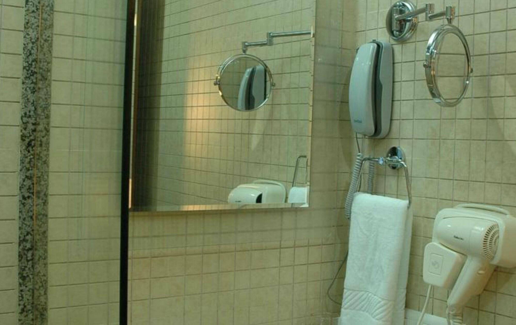 Fabhotel Shubhangan - Nr Bandra Мумбаи Экстерьер фото