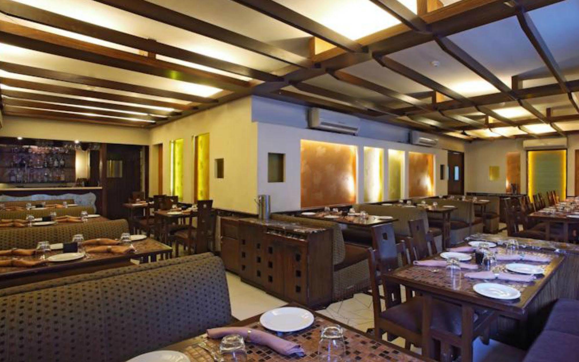 Fabhotel Shubhangan - Nr Bandra Мумбаи Экстерьер фото
