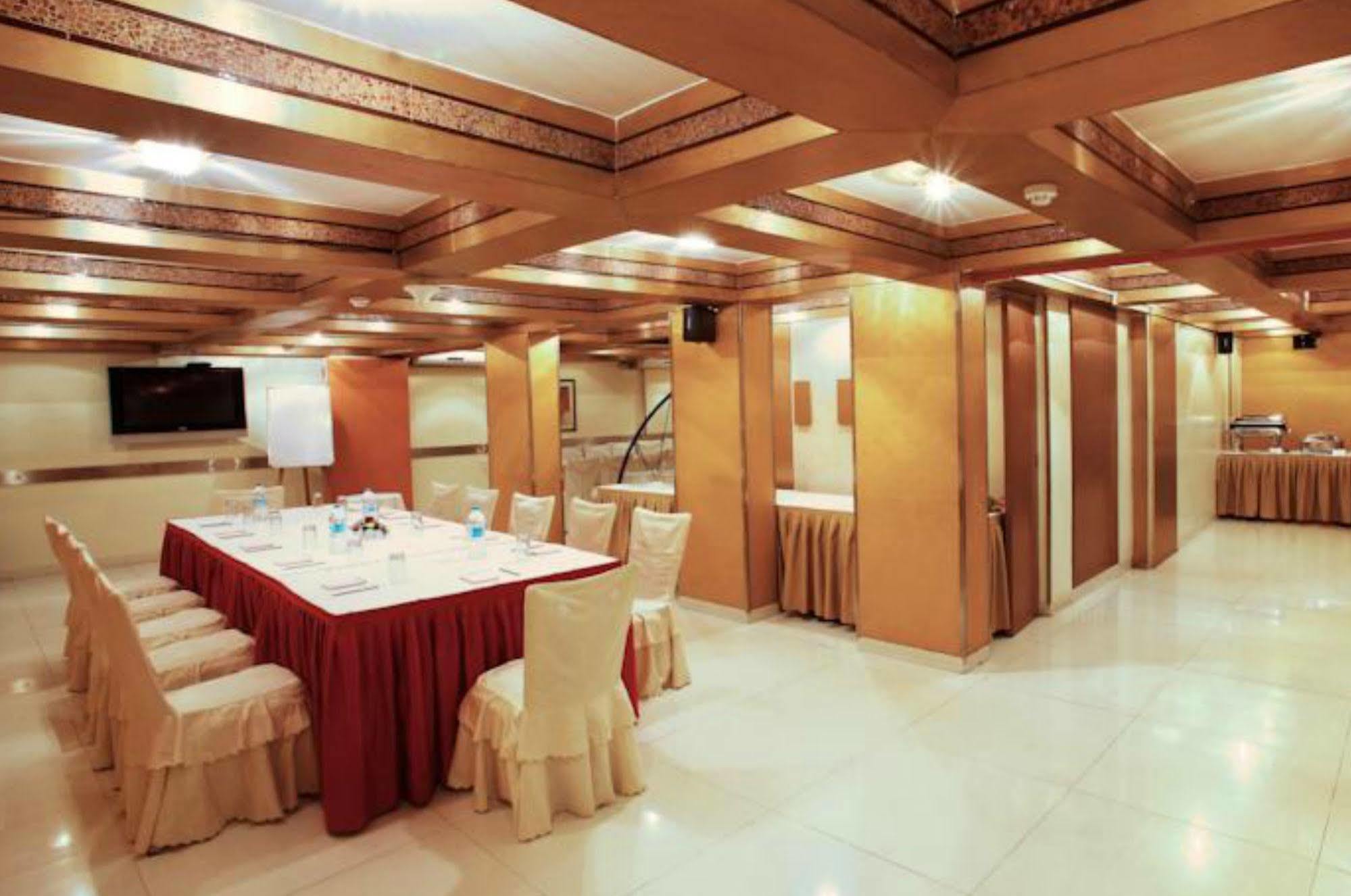 Fabhotel Shubhangan - Nr Bandra Мумбаи Экстерьер фото